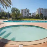 Daire Da Rocha Retreat